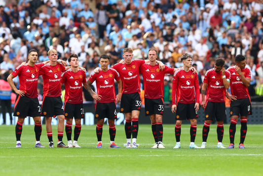 Jucătorii lui Manchester United în sezonul 2024/25 – evoluții, statistici remarcabile și echipamente de susținere