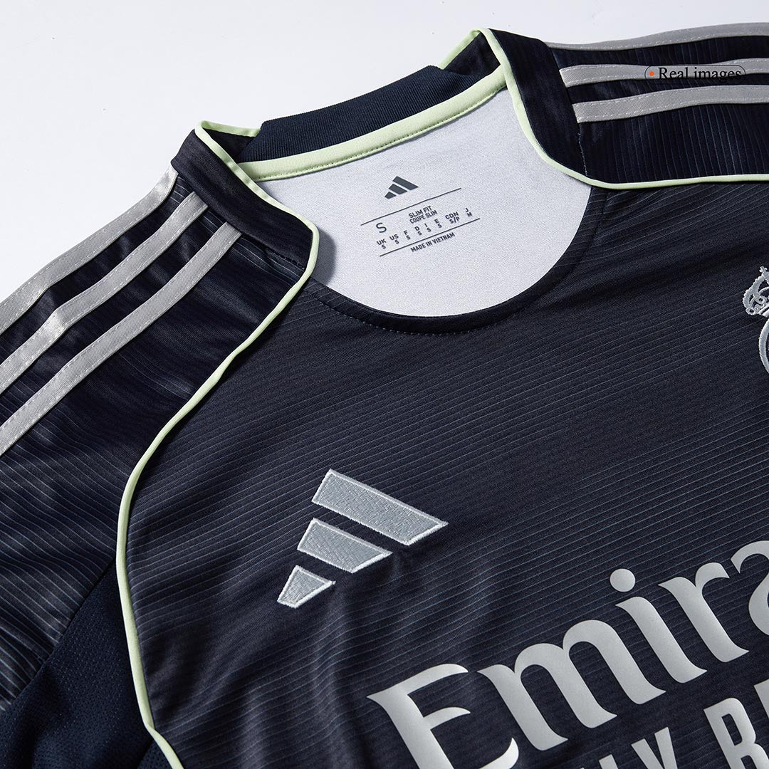 Tricouri Fotbal Real Madrid VINI JR. #7 Deplasare 2025/26