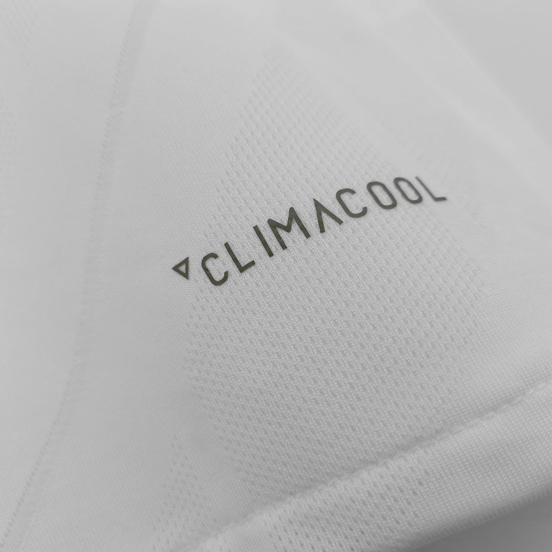 Tricouri Fotbal Vintage Real Madrid BENZEMA #9 Acasă 2017/18 Mânecă Lungă