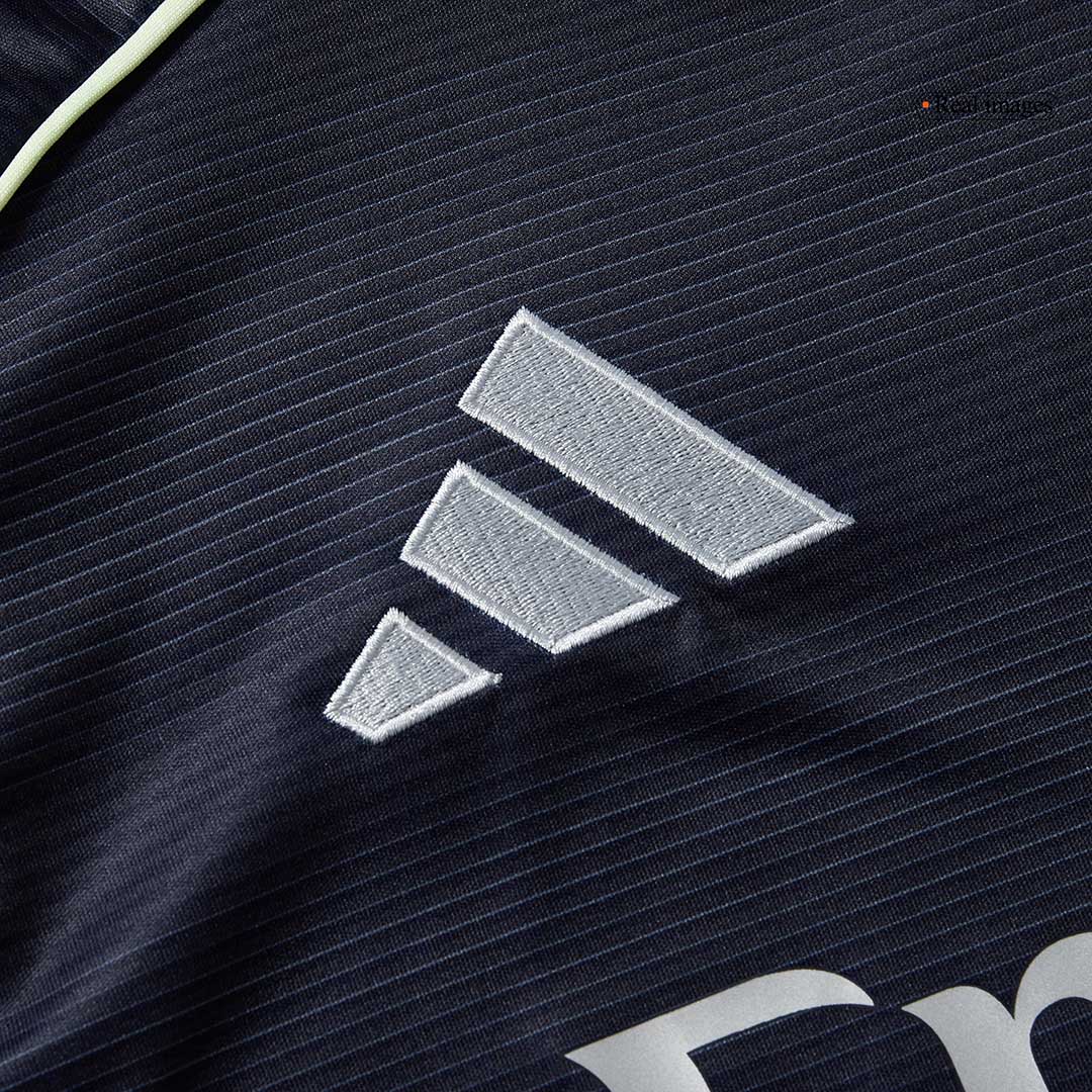 Tricouri Fotbal Real Madrid VINI JR. #7 Deplasare 2025/26
