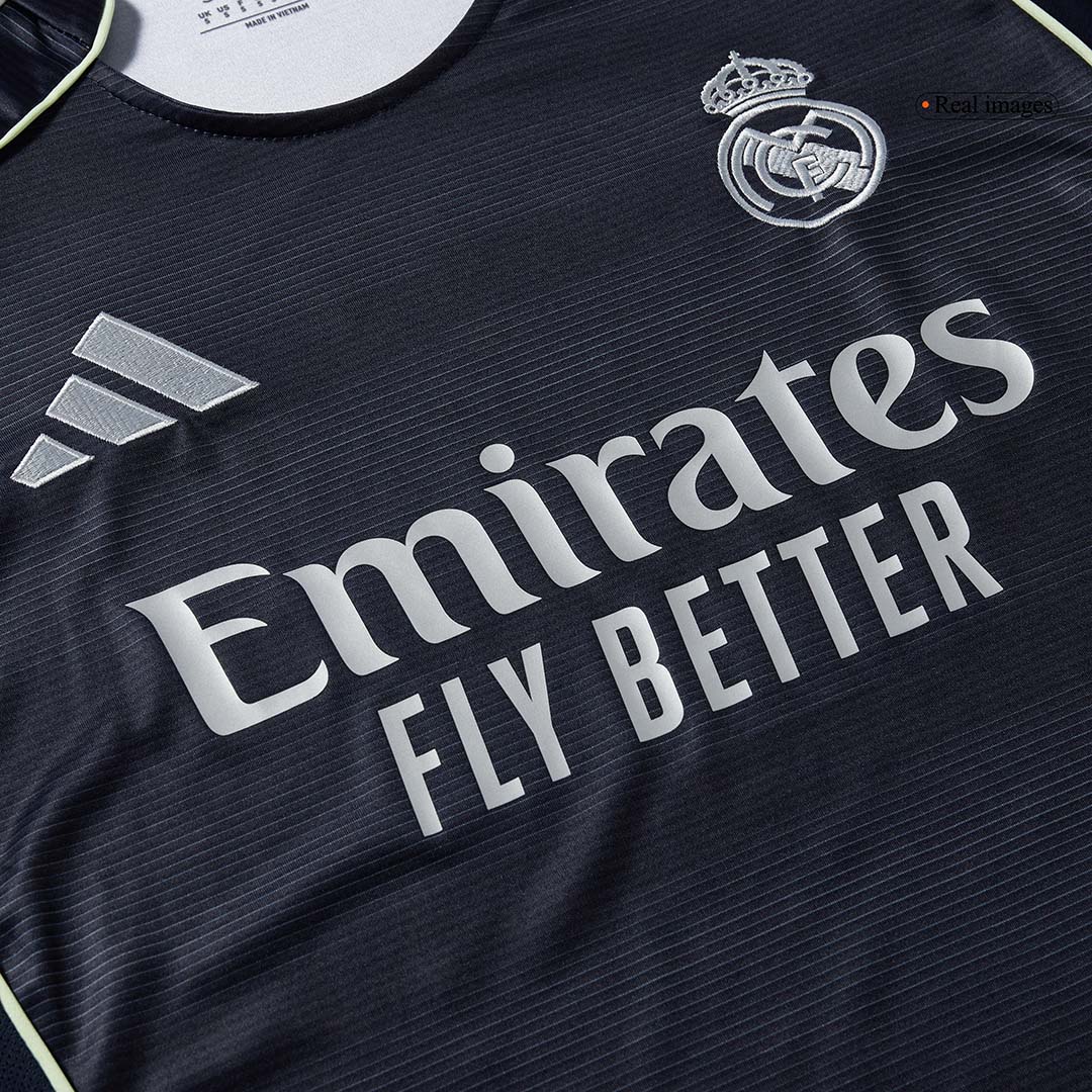 Tricouri Fotbal Real Madrid VINI JR. #7 Deplasare 2025/26