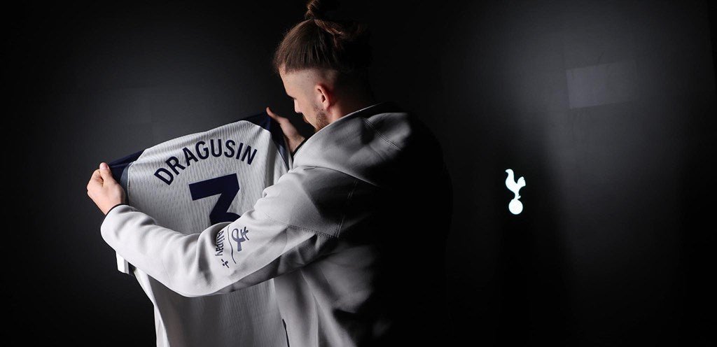 Radu Drăgușin: numărul 3 la Tottenham și o primă evaluare a parcursului său - TricouriFotbaliști Shop