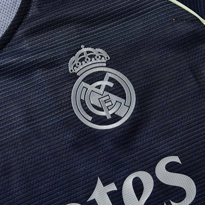 Tricouri Fotbal Real Madrid VINI JR. #7 Deplasare 2025/26 Authentic